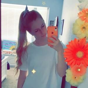 Meet your Posher, Kaitlyn